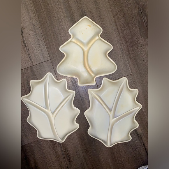 Vintage Christmas Plastic Divided Serving Cookie Dish Holly Tree - Picture 5 of 10